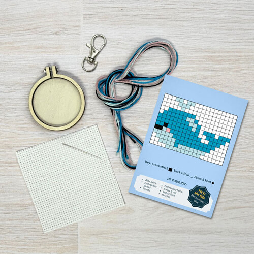 The Crafty Kit Company Borduurpakket Matchbox Have a Whale of a Time - The Crafty Kit Company The Crafty Kit Company Borduurpakket Matchbox Have a Whale of a Time - The Crafty Kit Company