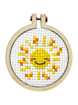 The Crafty Kit Company - Borduurpakket Matchbox You are my Sunshine - The Crafty Kit Company The Crafty Kit Company - Borduurpakket Matchbox You are my Sunshine - The Crafty Kit Company