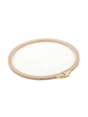 Nurge Nurge Borduurring beukenhout - 1,6 cm hoogte - 28 cm doorsnede Nurge Nurge Borduurring beukenhout - 1,6 cm hoogte - 28 cm doorsnede