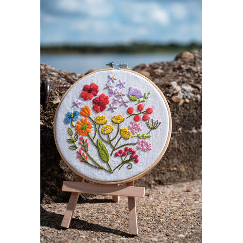 Vervaco Borduur kit met borduurring Bloemen symfonie Vervaco Borduur kit met borduurring Bloemen symfonie