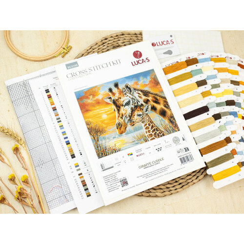 Luca-S Borduurpakket Giraffe Cuddle - Luca-S Luca-S Borduurpakket Giraffe Cuddle - Luca-S