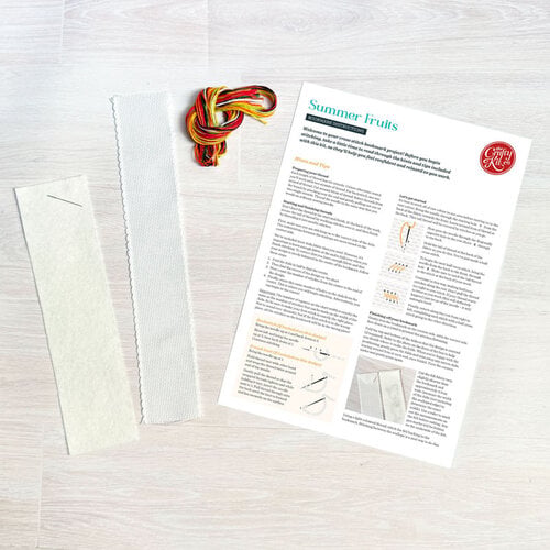 The Crafty Kit Company Borduurpakket Bookmark - Summer Fruits - The Crafty Kit Company The Crafty Kit Company Borduurpakket Bookmark - Summer Fruits - The Crafty Kit Company