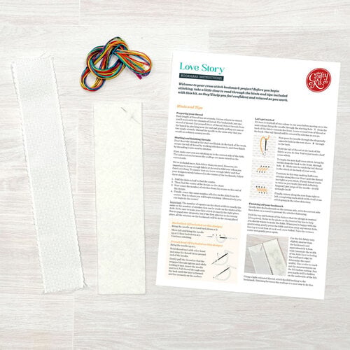 The Crafty Kit Company Borduurpakket Bookmark - Love Story - The Crafty Kit Company The Crafty Kit Company Borduurpakket Bookmark - Love Story - The Crafty Kit Company