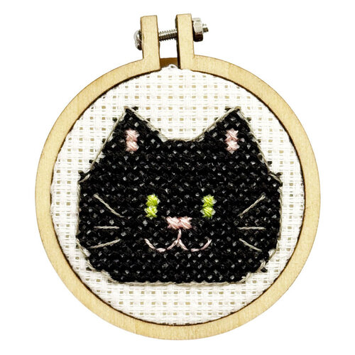 The Crafty Kit Company Borduurpakket Matchbox - All You Need is a Cat - The Crafty Kit Company