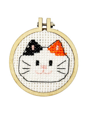 The Crafty Kit Company - Borduurpakket Matchbox - Have a Purr-fect Day! - The Crafty Kit Company The Crafty Kit Company - Borduurpakket Matchbox - Have a Purr-fect Day! - The Crafty Kit Company