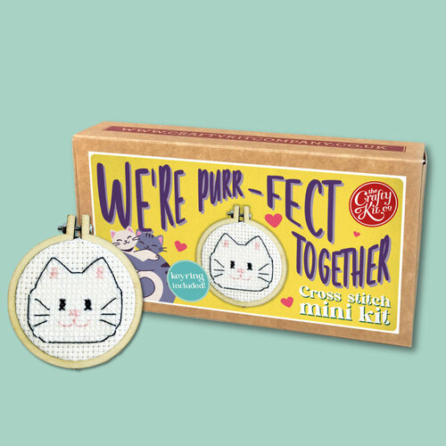 The Crafty Kit Company Borduurpakket Matchbox - We're Purr-fect Together! - The Crafty Kit Company The Crafty Kit Company Borduurpakket Matchbox - We're Purr-fect Together! - The Crafty Kit Company