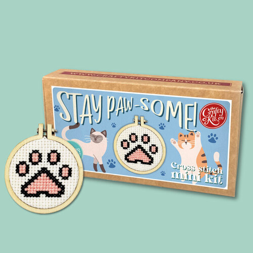 The Crafty Kit Company Borduurpakket Matchbox - Stay Paw-some! - The Crafty Kit Company The Crafty Kit Company Borduurpakket Matchbox - Stay Paw-some! - The Crafty Kit Company