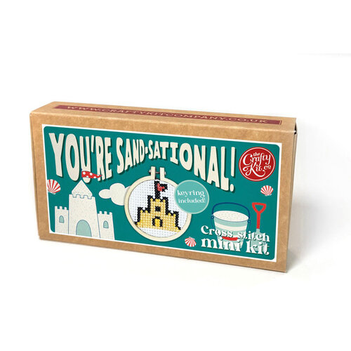 The Crafty Kit Company Borduurpakket Matchbox - You're Sand-sational! - The Crafty Kit Company The Crafty Kit Company Borduurpakket Matchbox - You're Sand-sational! - The Crafty Kit Company