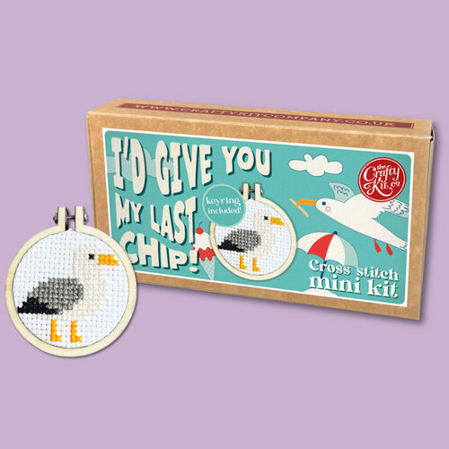 The Crafty Kit Company Borduurpakket Matchbox - I'd Give You My Last Chip! - The Crafty Kit Company The Crafty Kit Company Borduurpakket Matchbox - I'd Give You My Last Chip! - The Crafty Kit Company