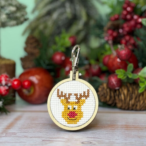 The Crafty Kit Company Borduurpakket Matchbox Leading the Sleigh, the Rudolph Way! - The Crafty Kit Company
