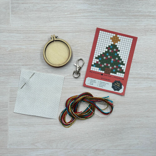 The Crafty Kit Company Borduurpakket Matchbox I'm Pine-ing for You - The Crafty Kit Company The Crafty Kit Company Borduurpakket Matchbox I'm Pine-ing for You - The Crafty Kit Company