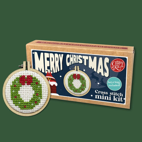 The Crafty Kit Company Borduurpakket Matchbox Merry Christmas - The Crafty Kit Company The Crafty Kit Company Borduurpakket Matchbox Merry Christmas - The Crafty Kit Company