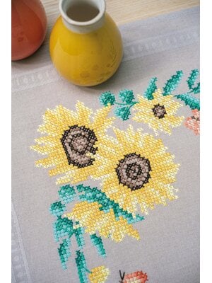 Vervaco Official Loper kit Zonnebloemen Vervaco Official Loper kit Zonnebloemen