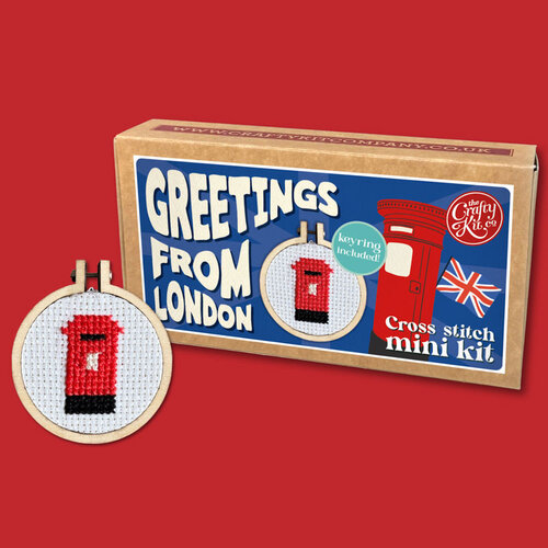 The Crafty Kit Company - Borduurpakket Matchbox - Greetings from London - The Crafty Company The Crafty Kit Company - Borduurpakket Matchbox - Greetings from London - The Crafty Company