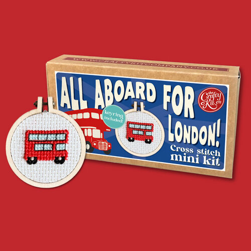 The Crafty Kit Company - Borduurpakket Matchbox - All Aboard for London! - The Crafty Company The Crafty Kit Company - Borduurpakket Matchbox - All Aboard for London! - The Crafty Company