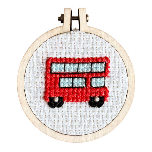The Crafty Kit Company - Borduurpakket Matchbox - All Aboard for London! - The Crafty Company The Crafty Kit Company - Borduurpakket Matchbox - All Aboard for London! - The Crafty Company