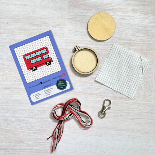 The Crafty Kit Company - Borduurpakket Matchbox - All Aboard for London! - The Crafty Company The Crafty Kit Company - Borduurpakket Matchbox - All Aboard for London! - The Crafty Company