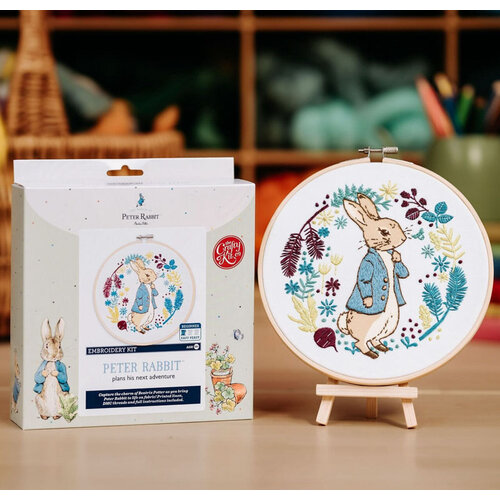 The Crafty Kit Company - Vrij borduren pakket - Peter Rabbit Plans his Next Adventure - The Crafty Kit Company The Crafty Kit Company - Vrij borduren pakket - Peter Rabbit Plans his Next Adventure - The Crafty Kit Company