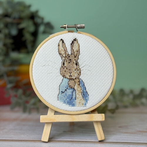 The Crafty Kit Company - Borduurpakket Peter Rabbit - The Crafty Kit Company The Crafty Kit Company - Borduurpakket Peter Rabbit - The Crafty Kit Company