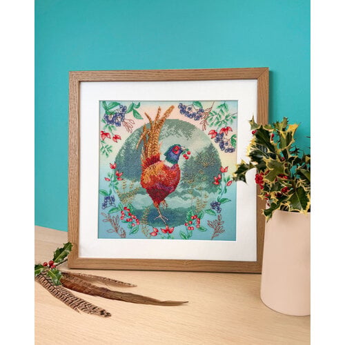 Bothy Threads Borduurpakket Jane Sunner - Fall Feathers - Bothy Threads