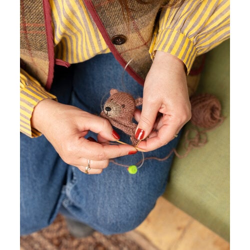 Laine Magazine Breiboek (Engelstalig) Chez Myrtil: More Seamless Friends to Knit and Love