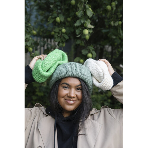 Laine Magazine Breiboek (Engelstalig) 52 Weeks of One-Skein Knits - Laine Publishing Laine Magazine Breiboek (Engelstalig) 52 Weeks of One-Skein Knits - Laine Publishing