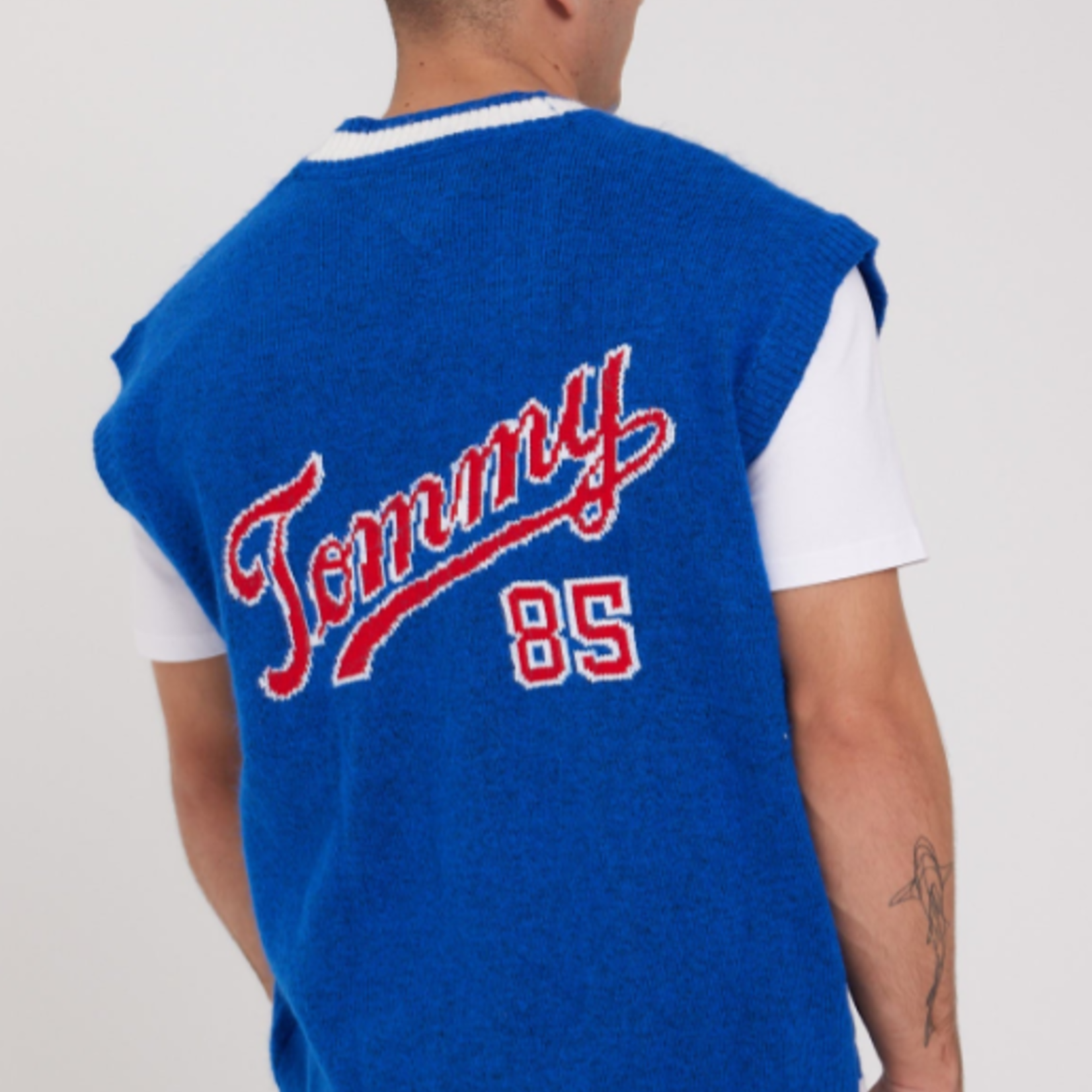 TOMMY JEANS TJ OVERSIZED COLLEGE 85 CARDIGAN