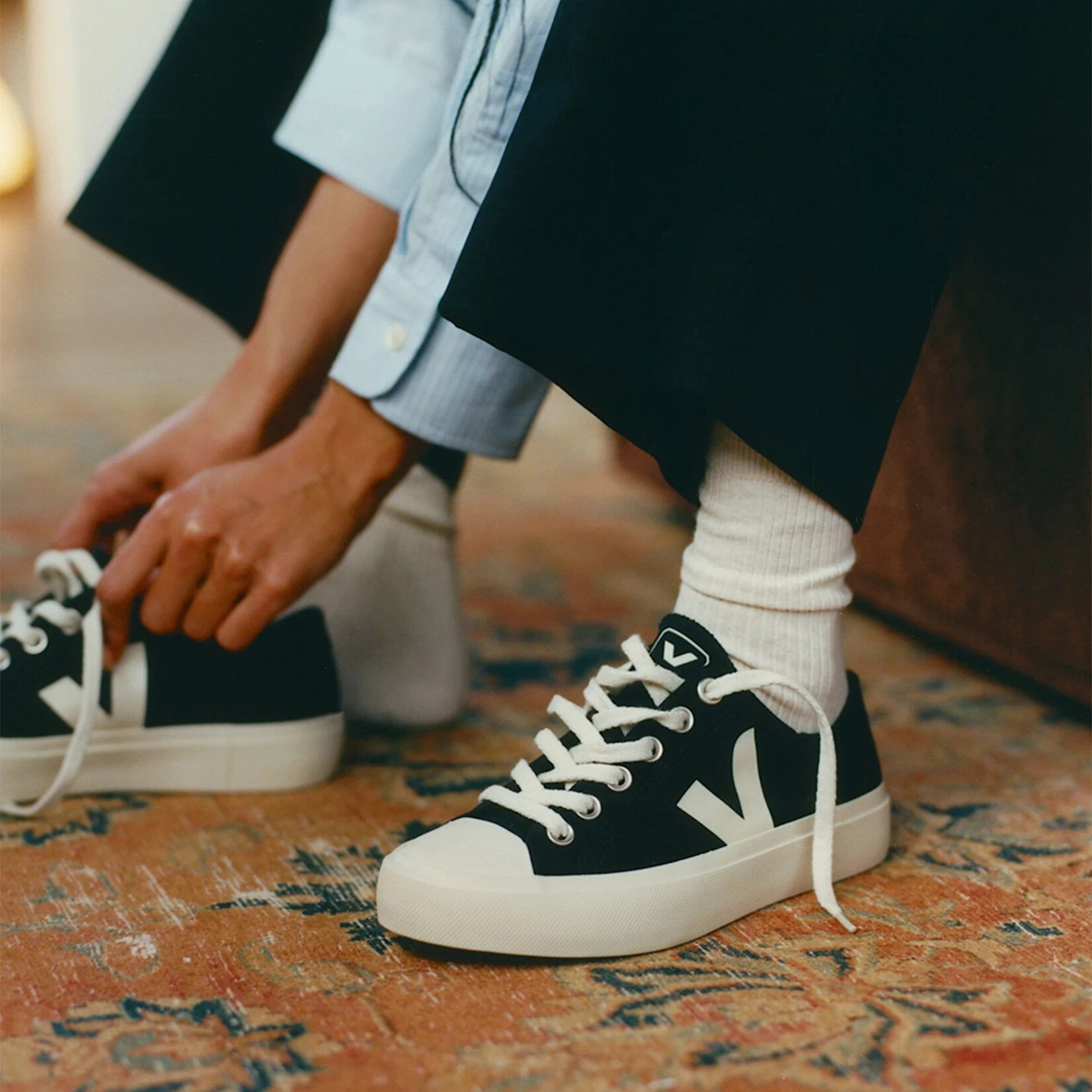 VEJA WATA II LOW CANVAS