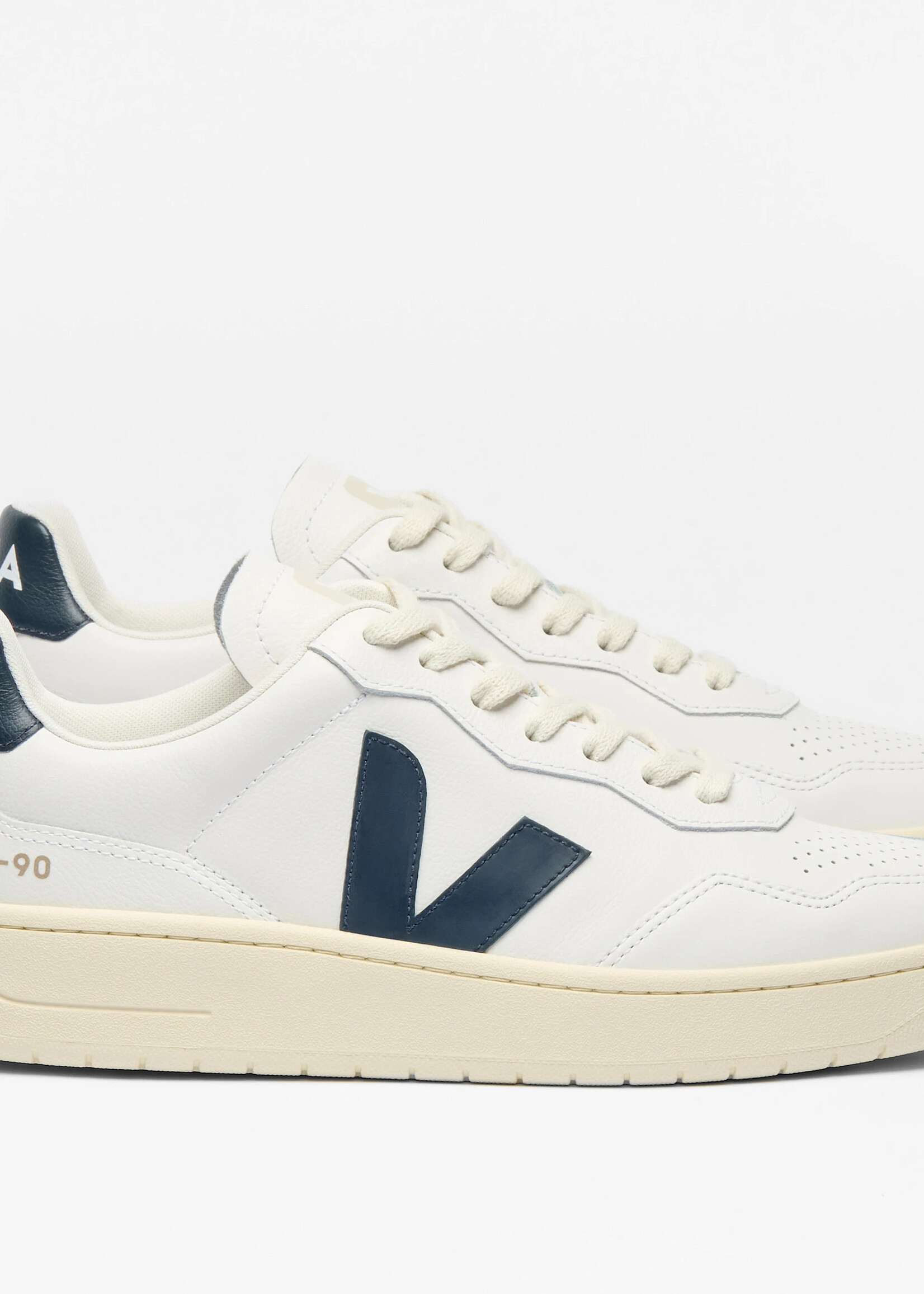 VEJA VEJA V-90 O.T. LEATHER