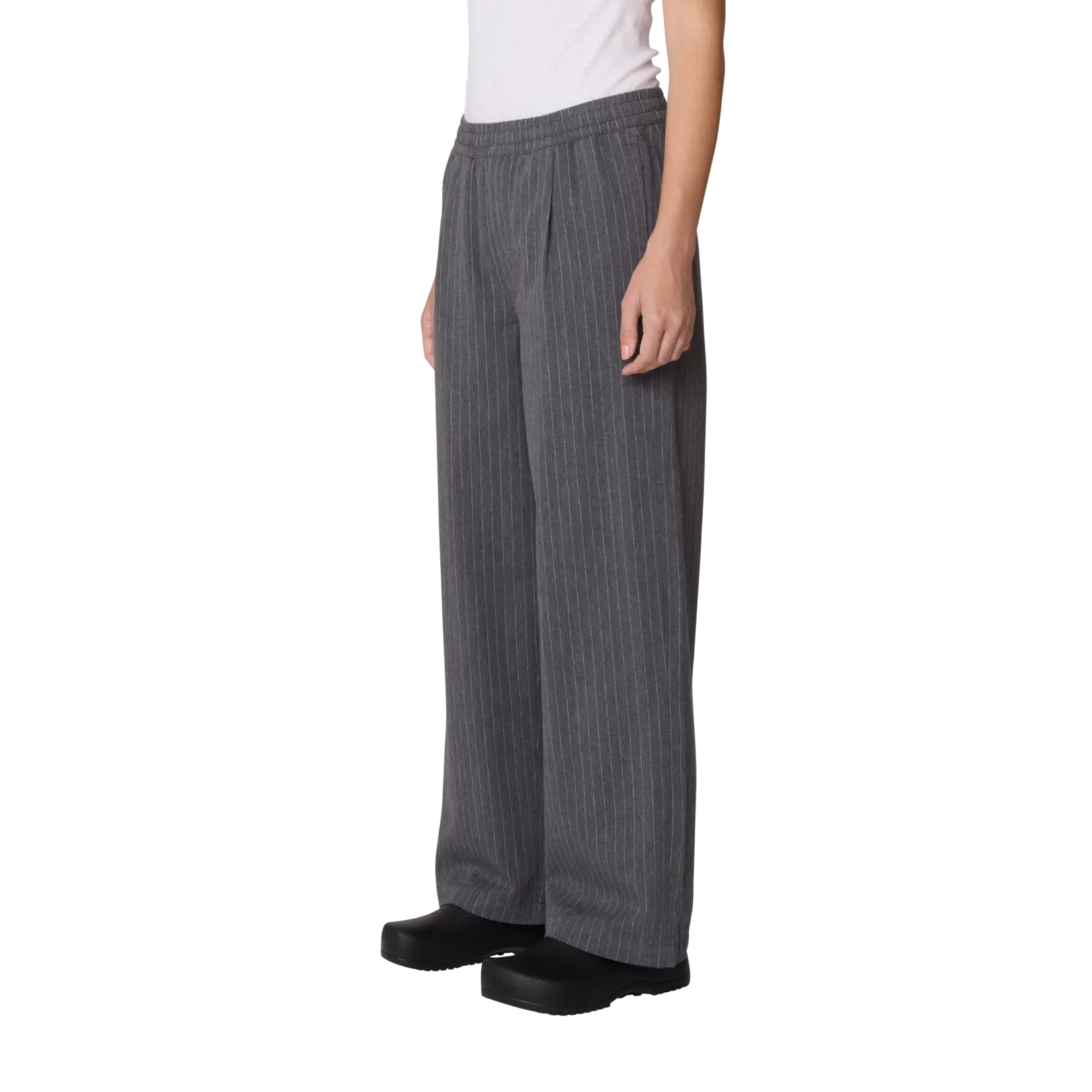 OBEY OBEY WOMEN IRINA PLEATED PANT