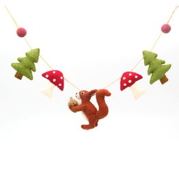 Sjaal met Verhaal Felt Garland Forest Squirrel