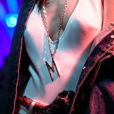 UNOde50 UNOde50 Bedeltje | Letter H | BIG | VERGULD | CHA0008ORO0000U