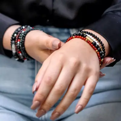 REBEL & ROSE REBEL & ROSE Armband | Matt Black Madonna | Goudkleurig ion-plated | 6 mm  | RR-60078-G