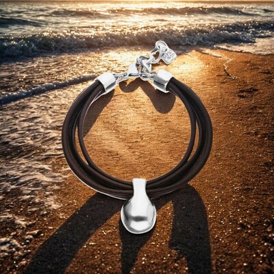 UNOde50 UNOde50 Armband |  Leren armband met Organische Hanger | PUL2605MARMTL