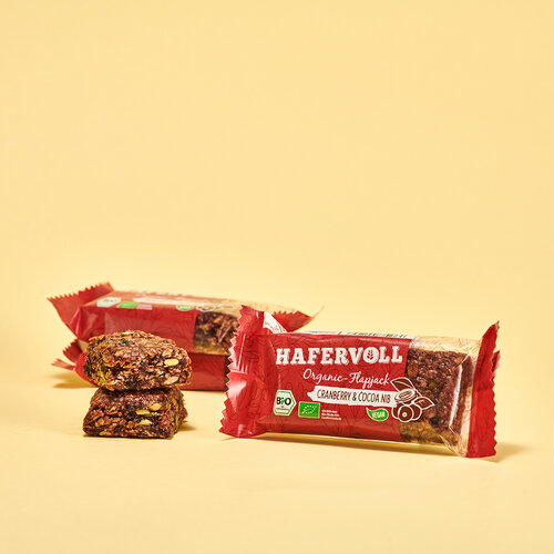 HAFERVOLL 18er Box - Organic Flapjack Cranberry & Cocoa Nib