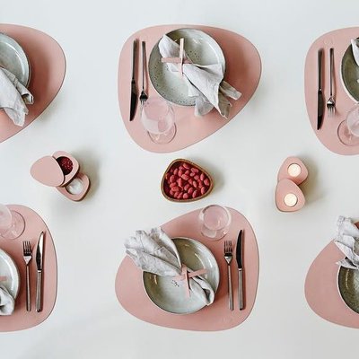Lind DNA  set 4x Placemat Curve Large double Roze – licht Grijs