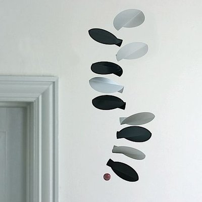 Flensted Mobiles Turning Leaves zwart wit 82x31cm - Made in Denmark