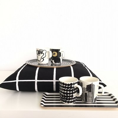 Marimekko Tiiliskivi kussenhoes 50x50cm Zwart Wit - Fins design