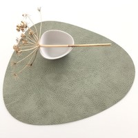 Lind DNA  Placemat Curve L – Hippo Olive
