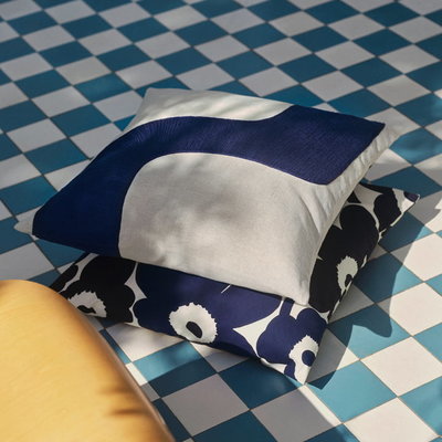 Marimekko Kussenhoes Unikko donker blauw 50x50cm - recycled cotton