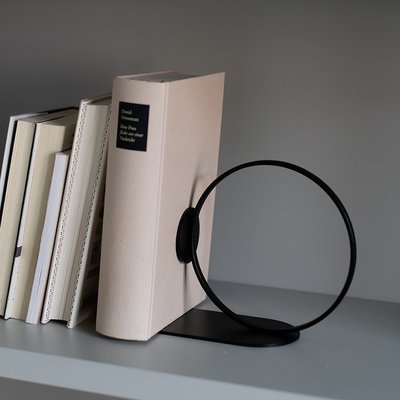 Cooee Design Boekensteun Book Ring zwart H10cm