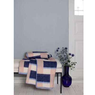 Lina Johansson Plaid BLOCK navy 130x190cm - Scandinavian wool