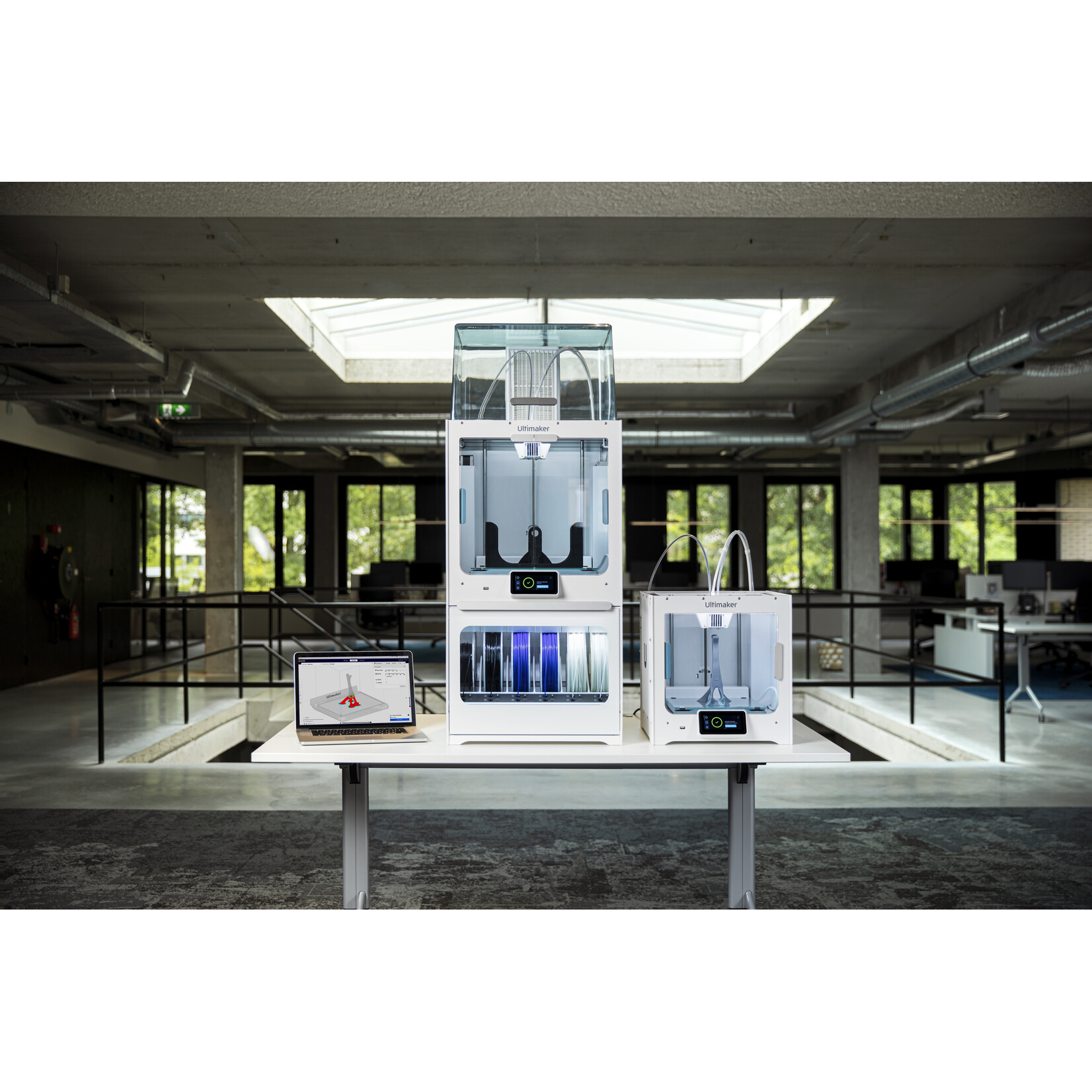 UltiMaker Material Station