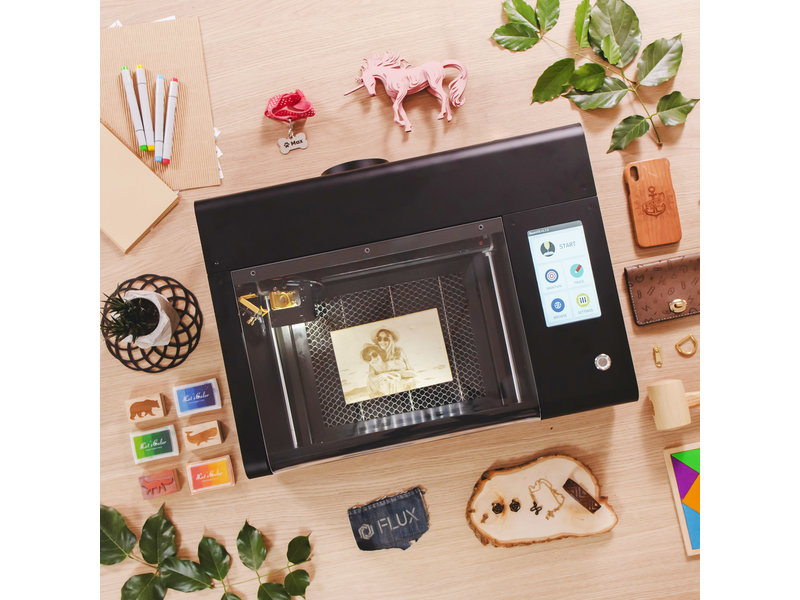 FLUX Open Box Gold Beamo