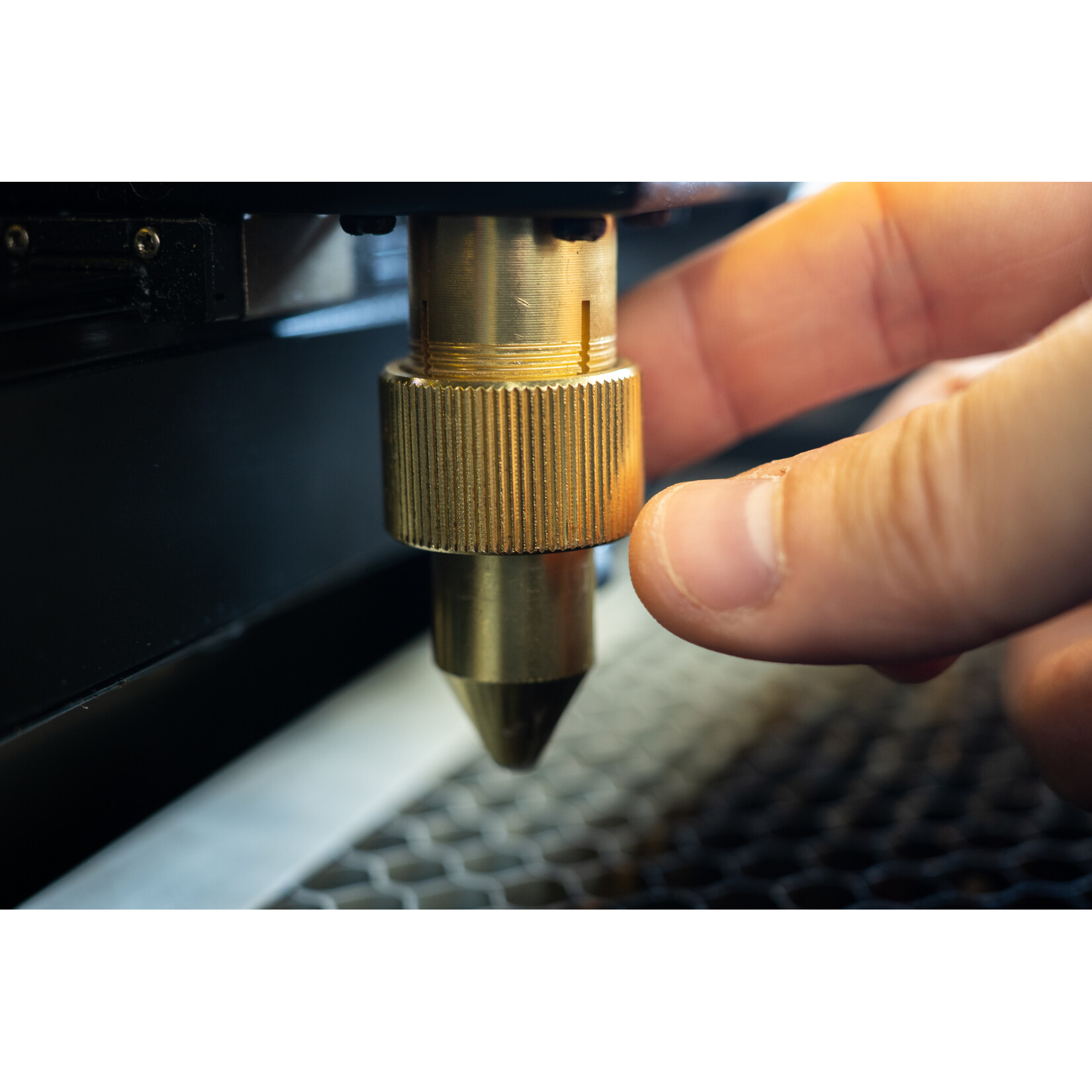 FLUX Double Threaded Laser Head Socket B400006