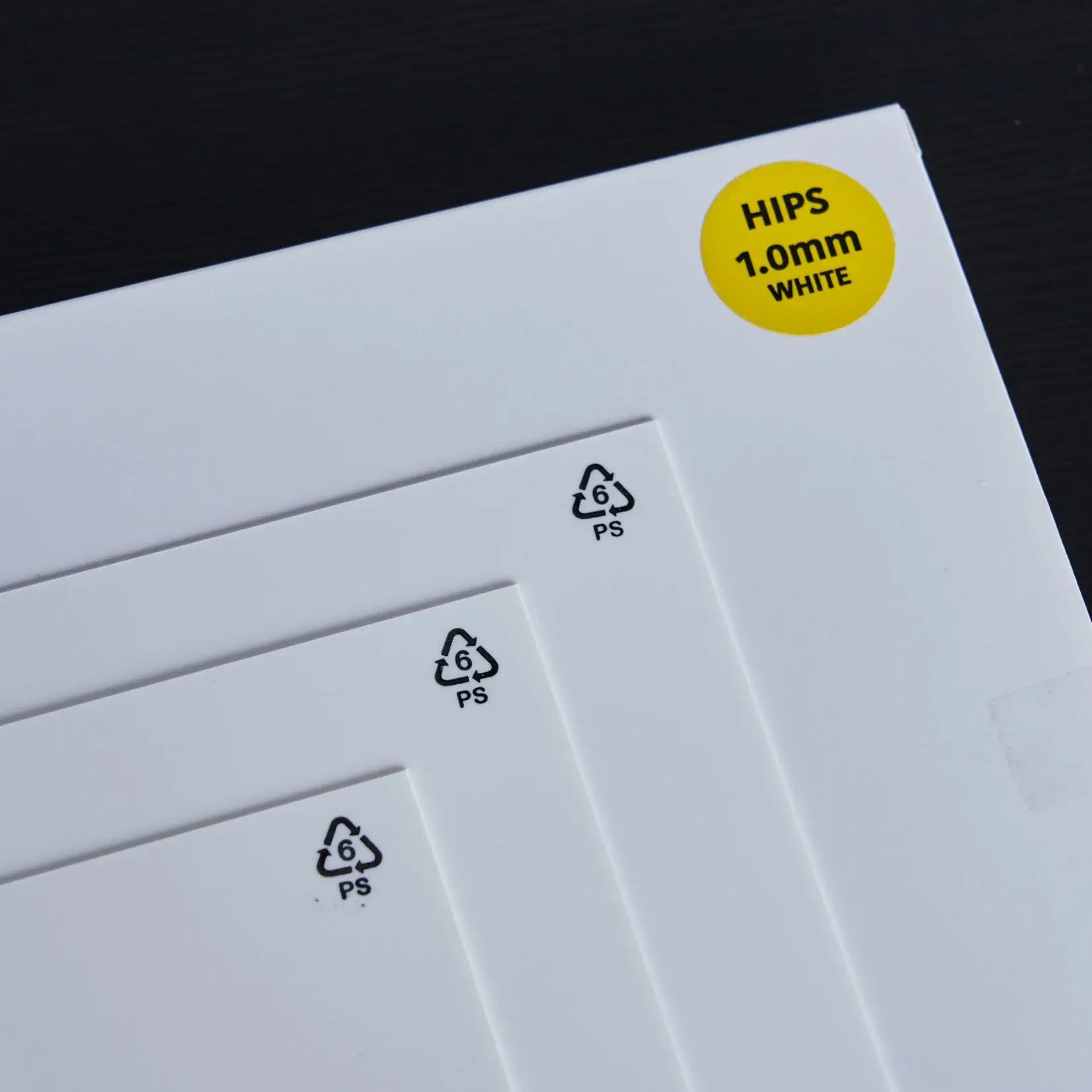 MY YARD White HIPS A4