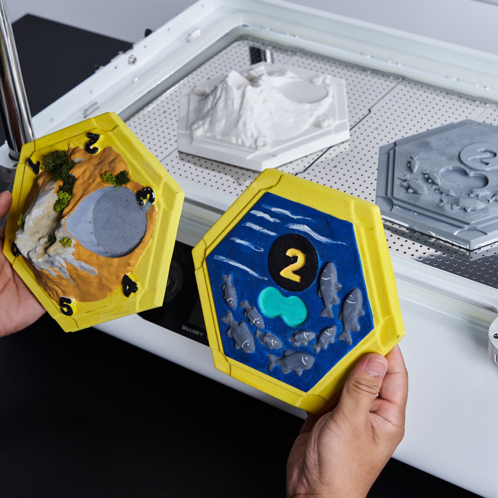 MY YARD White HIPS A4