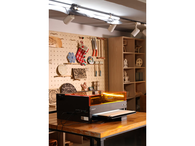 AtomStack R7 Pro Conveyor Feeder