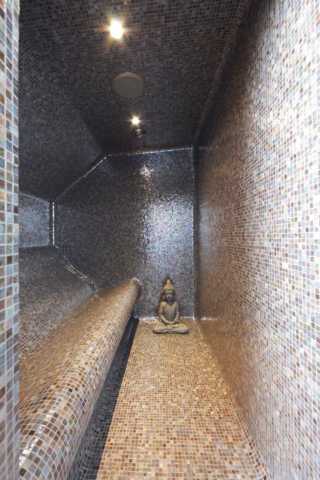 Strak & modern | Woonboerderij met stoomcabine | The Art of Living