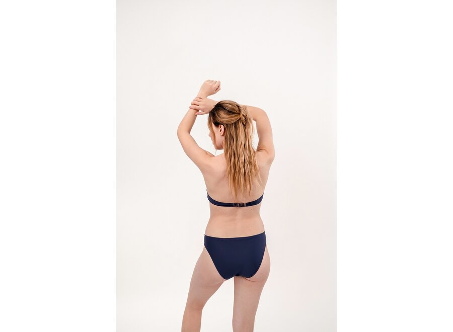 Haut de bikini à nouer + Culotte menstruelle - Confort et sécurité pendant les menstruations avec style